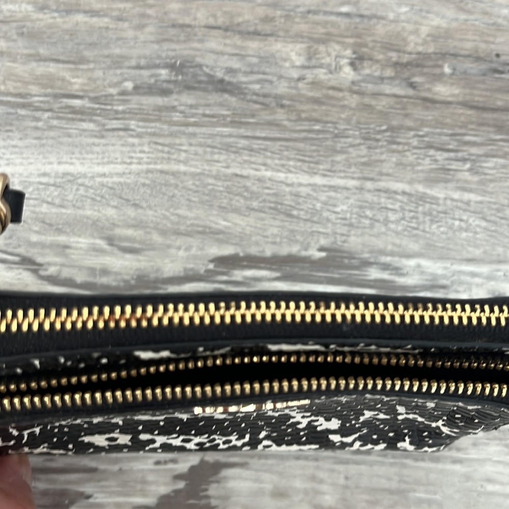 Coach Madison Black And White Python Felicia Zip … - image 5